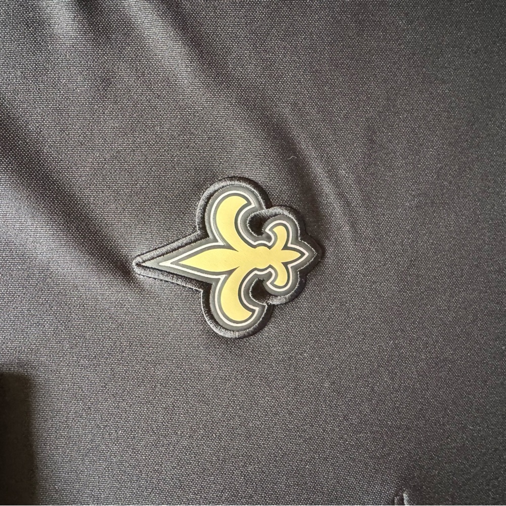 Nike Black Polo Shirt with Gold Logo - Picture 8 of 9